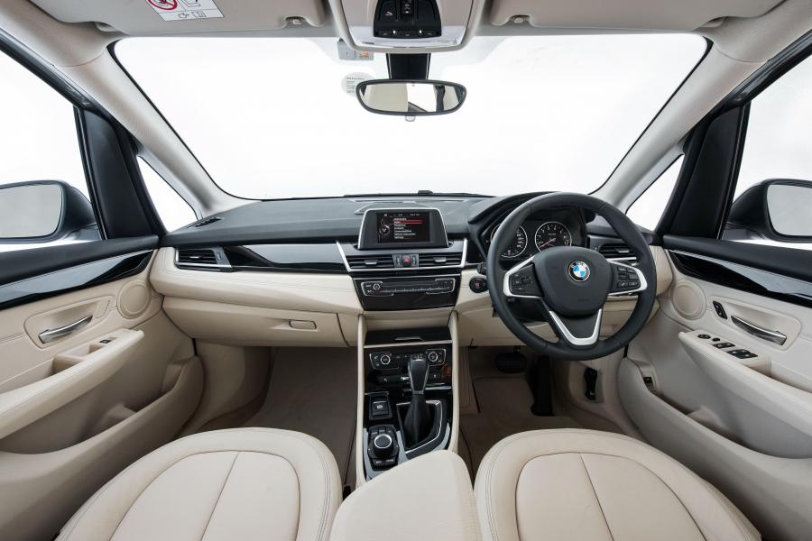  BMW 218i Active Tourer Luxury Line 2015 года  (ZA) (фото 22 из 30)